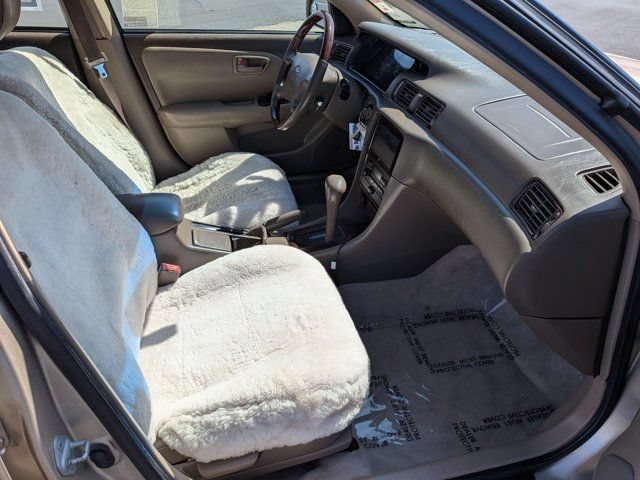 Used 2001 Toyota Camry LE FWD image 5