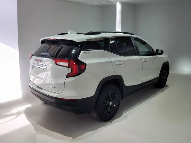 Used 2023 GMC Terrain SLE image 20