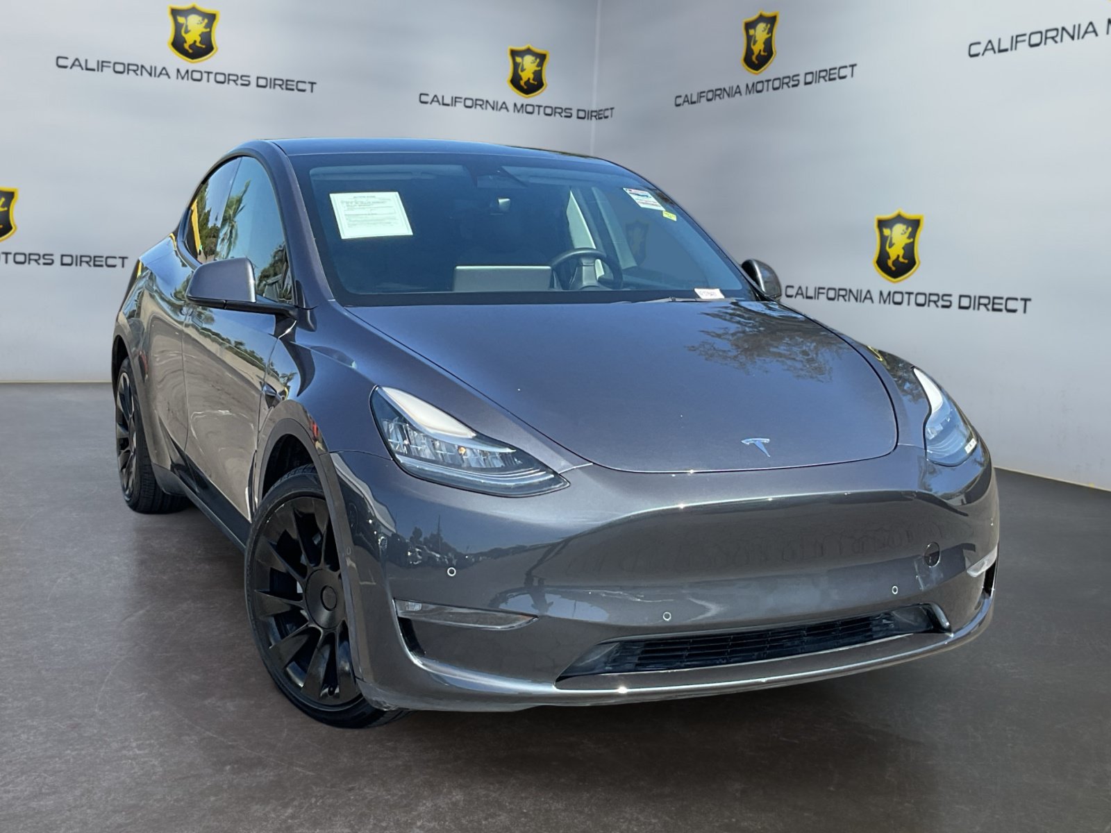 Used 2022 Tesla Model Y Long Range AWD/4WD image 3