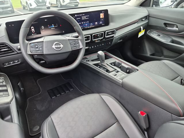 New 2026 Nissan Sentra SR w/ SR Premium Package FWD image 30