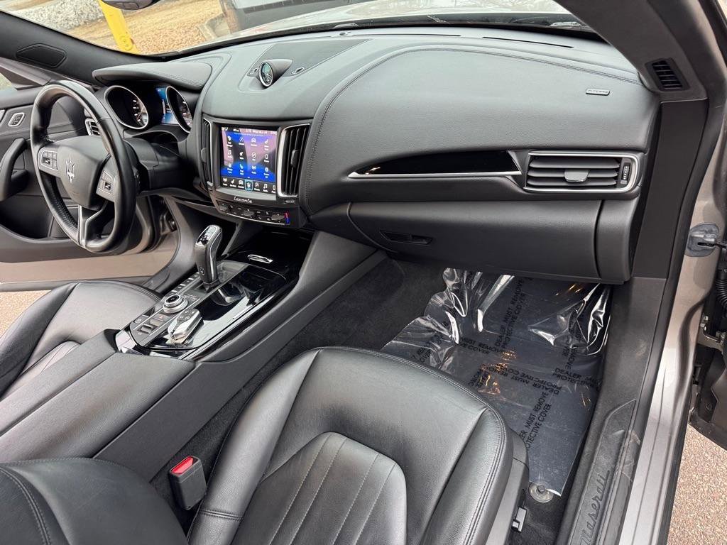 Used 2019 Maserati Levante image 33