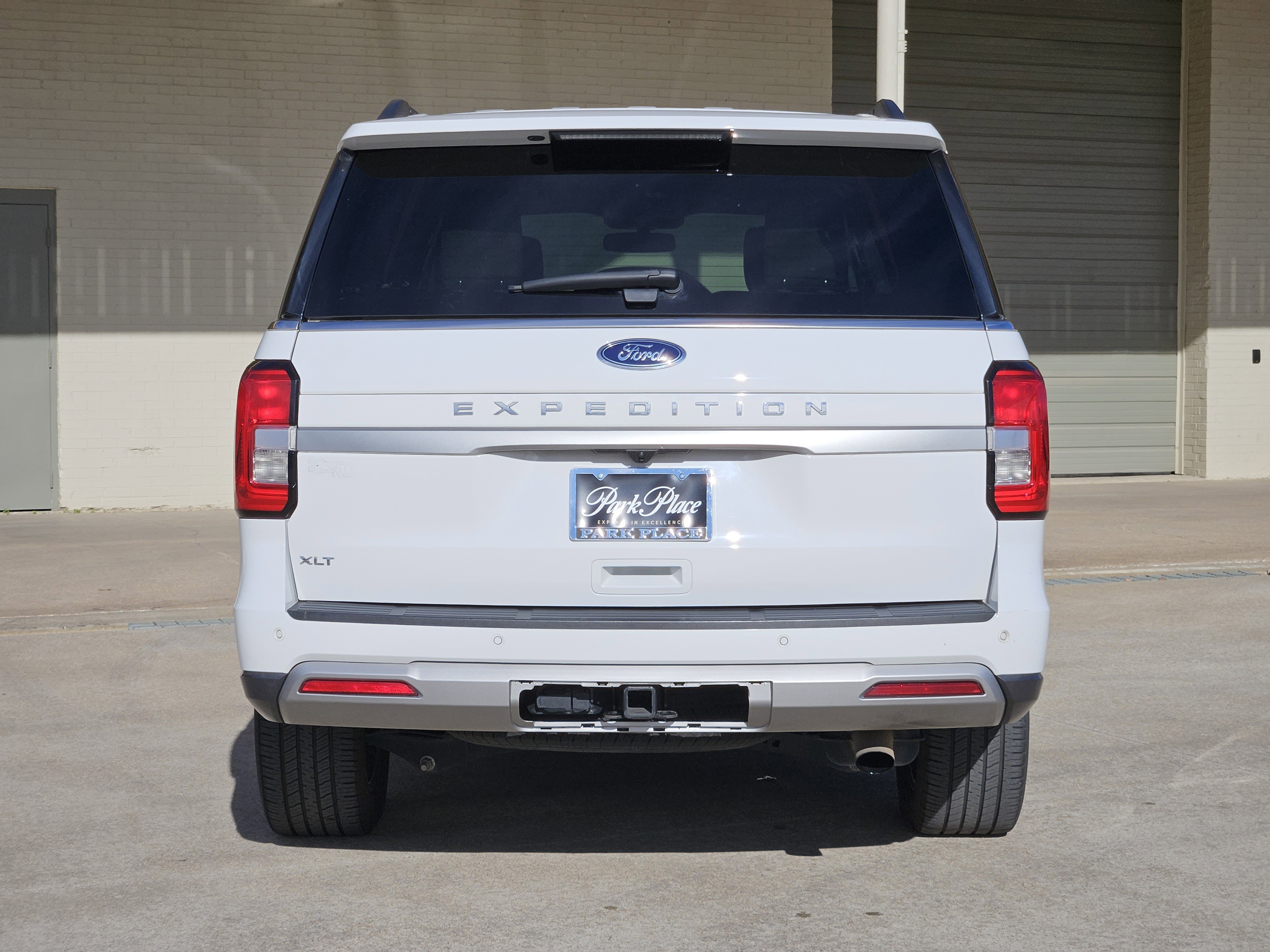 Used 2023 Ford Expedition XLT image 8
