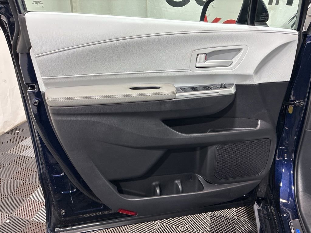 New 2026 Toyota Sienna LE image 23