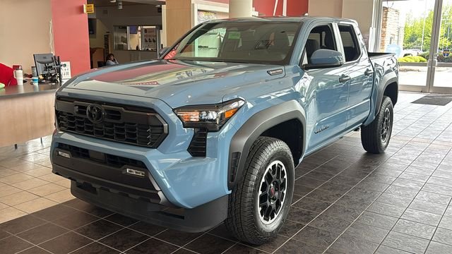 New 2026 Toyota Tacoma TRD Off-Road w/ TRD Off Road Upgrade Package AWD/4WD image 2