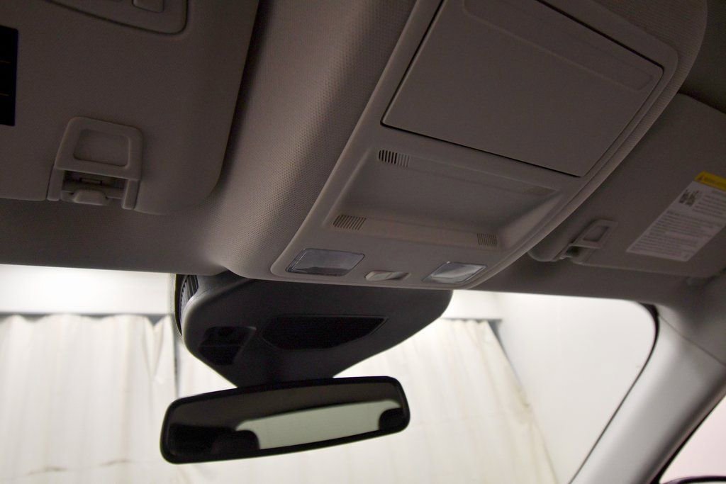 Used 2025 Ford Escape Platinum image 25