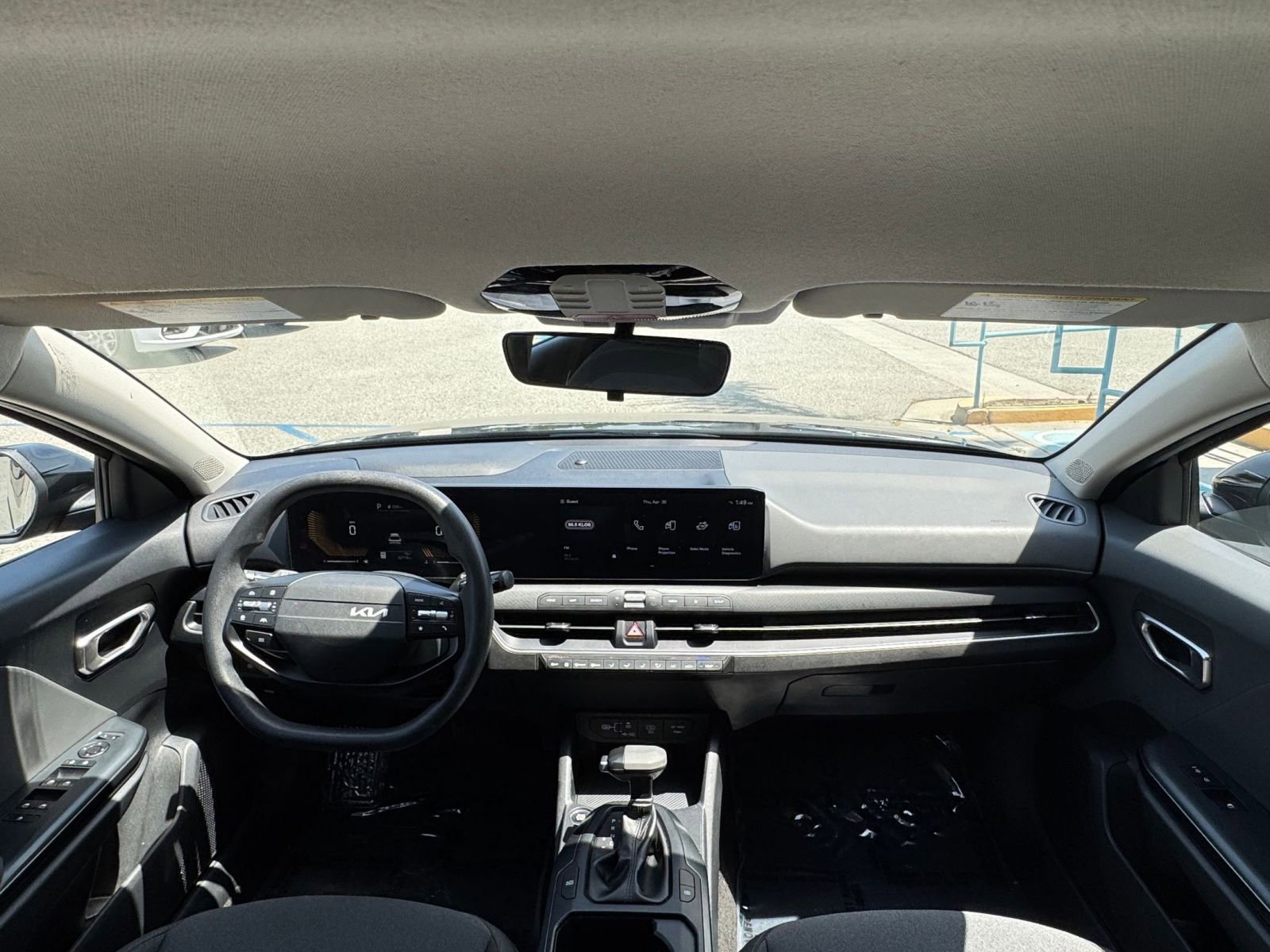 Used 2025 Kia K4 FWD image 33