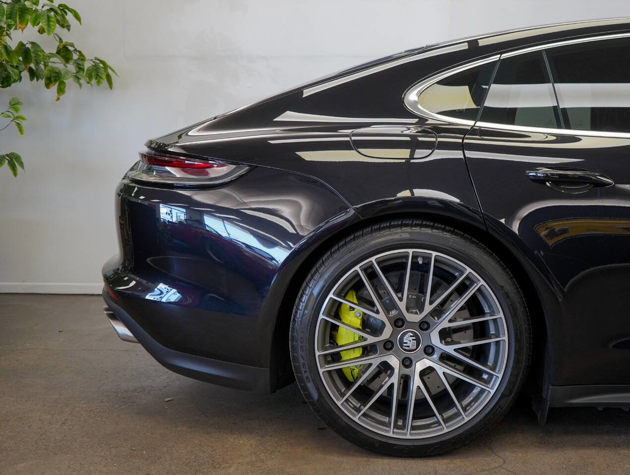Used 2023 Porsche Panamera Turbo S image 17