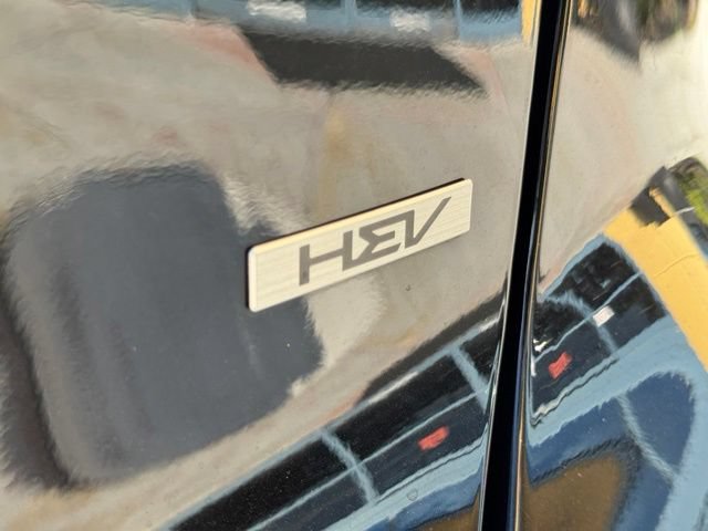 Used 2025 Kia Niro LX FWD image 39