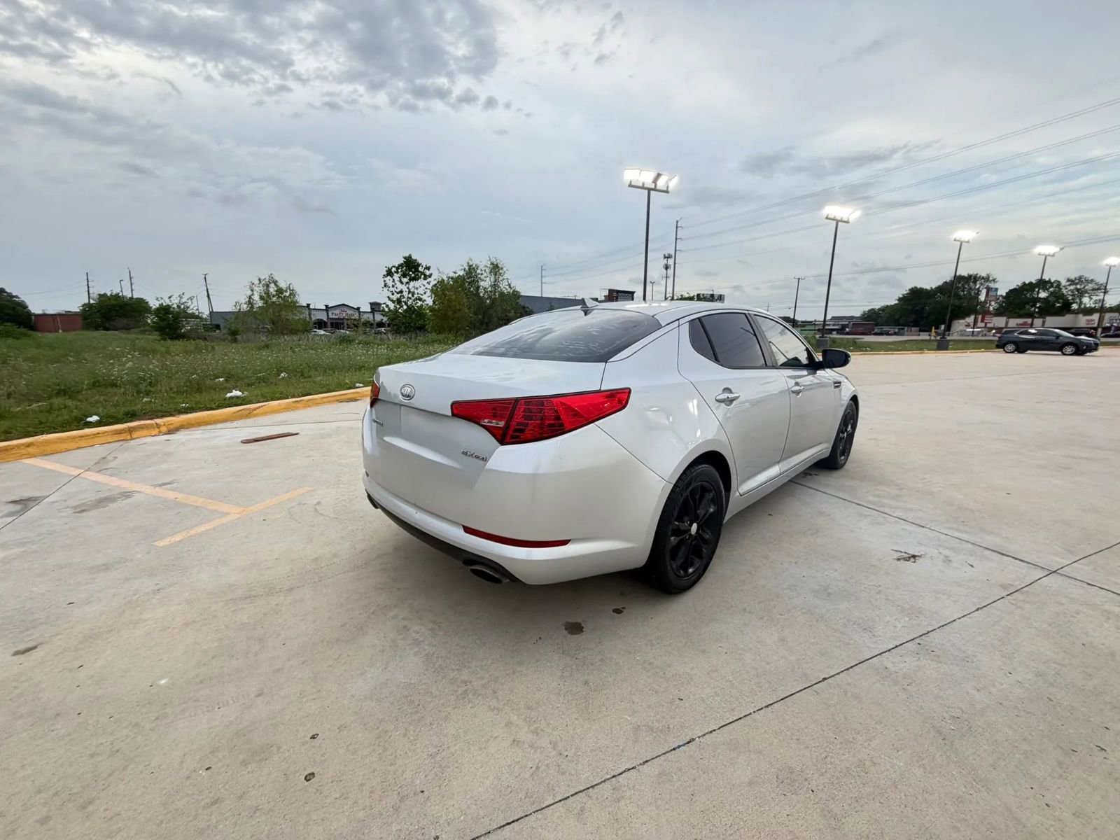Used 2012 Kia Optima EX image 4