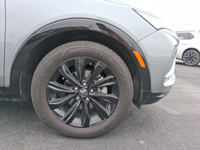 Used 2025 Buick Envista Sport Touring image 5