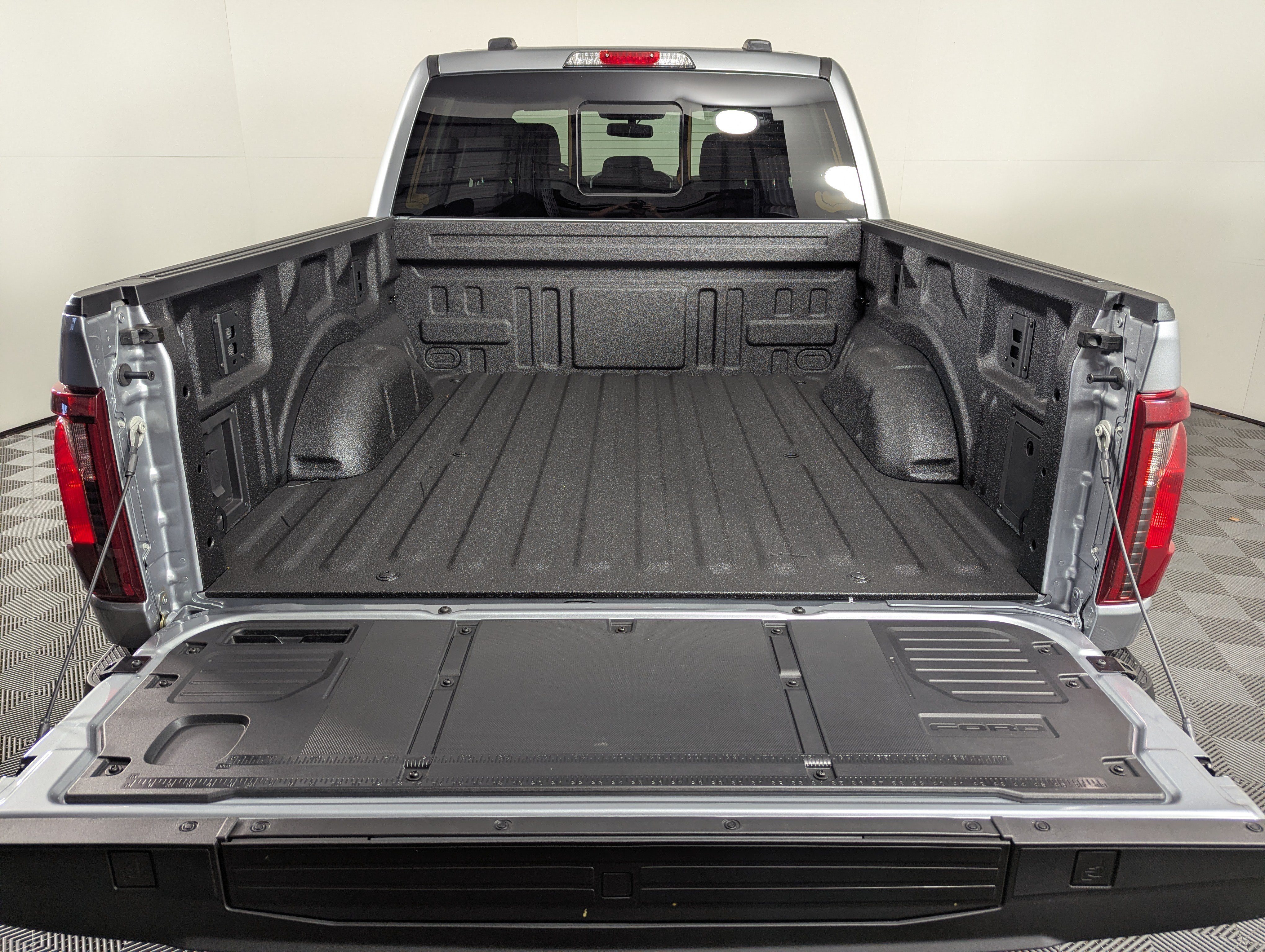 New 2026 Ford F150 XLT w/ Equipment Group 302A MID AWD/4WD image 11