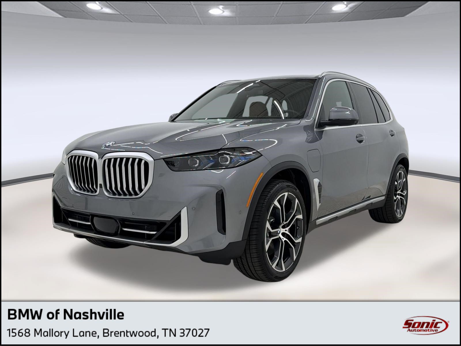 New 2026 BMW X5 xDrive50e w/ Premium Package AWD/4WD image 1