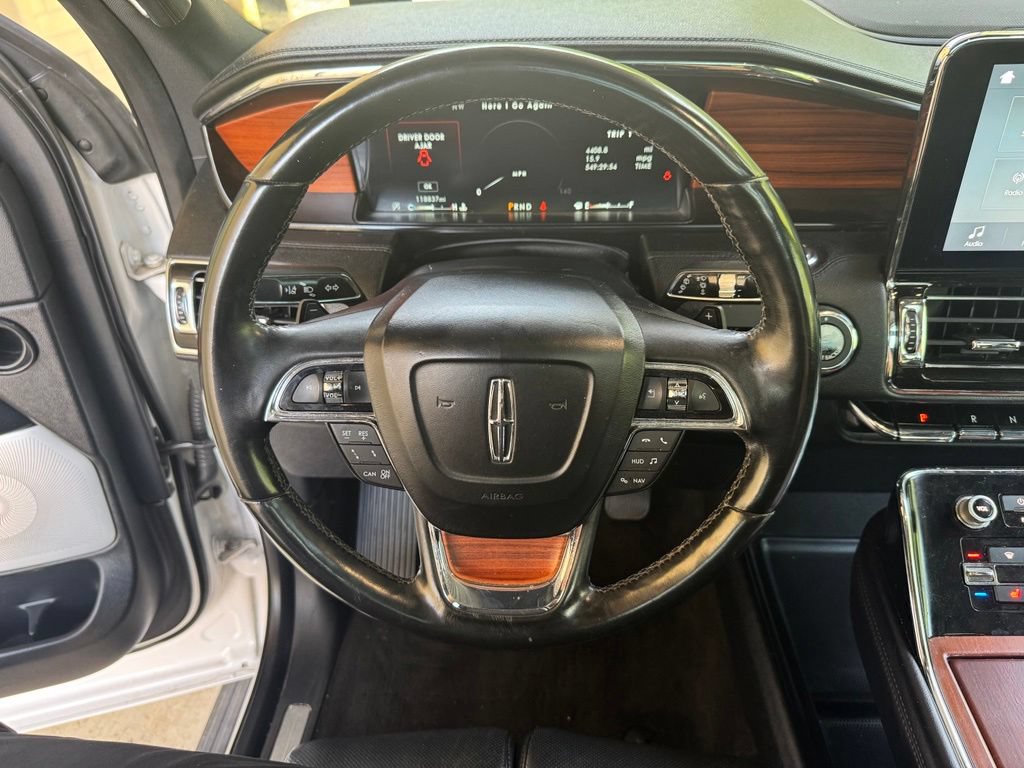 Used 2018 Lincoln Navigator L Reserve w/ Technology Package AWD/4WD image 14