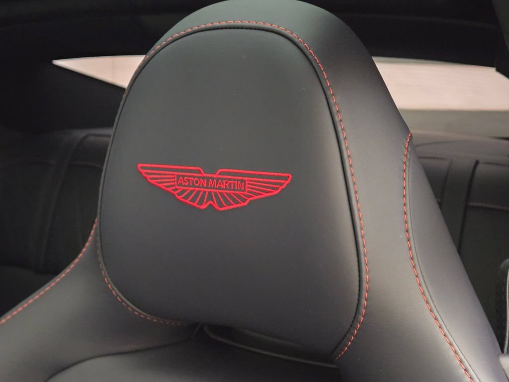 Used 2025 Aston Martin DB12 Coupe RWD image 30