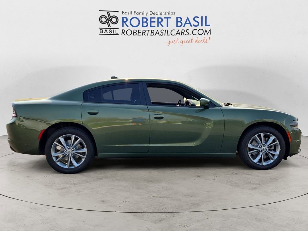 Used 2022 Dodge Charger SXT w/ Driver Convenience Group AWD/4WD image 5