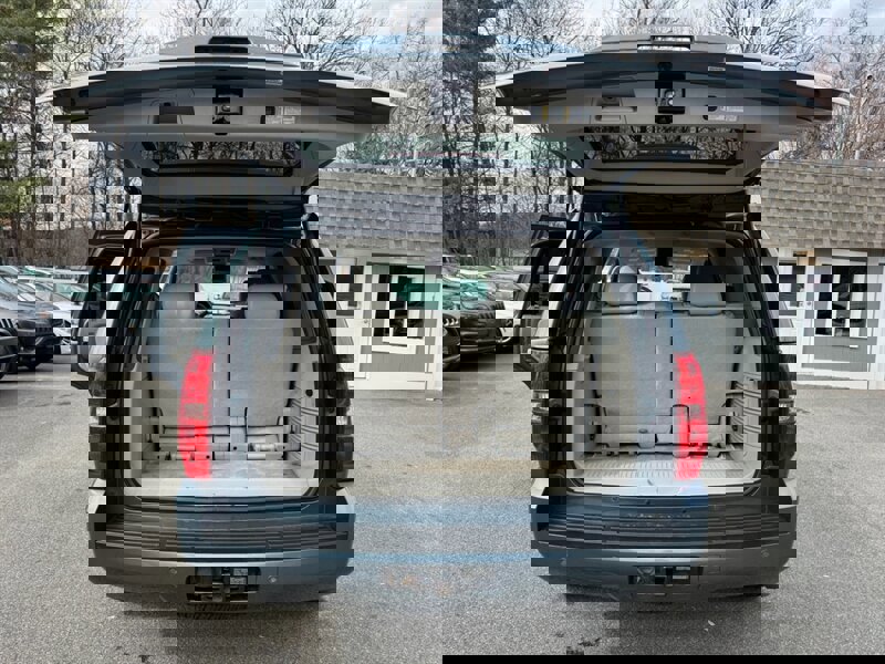 Used 2008 Chevrolet Tahoe LTZ w/ LTZ Preferred Equipment Group image 41