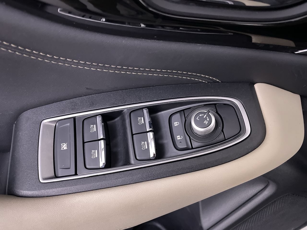 Used 2020 Subaru Outback Limited AWD/4WD image 11