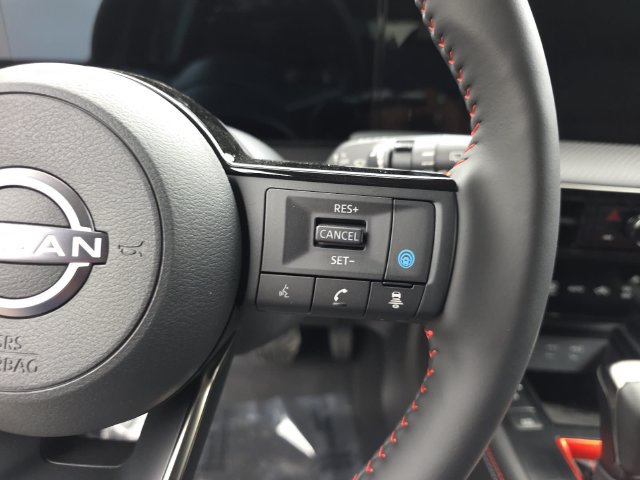 New 2027 Nissan Kicks SR w/ SR Premium Package FWD image 18