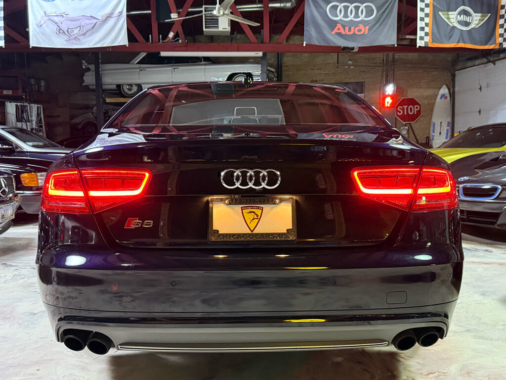 Used 2013 Audi S8 w/ Driver Assistance Pkg AWD/4WD image 8
