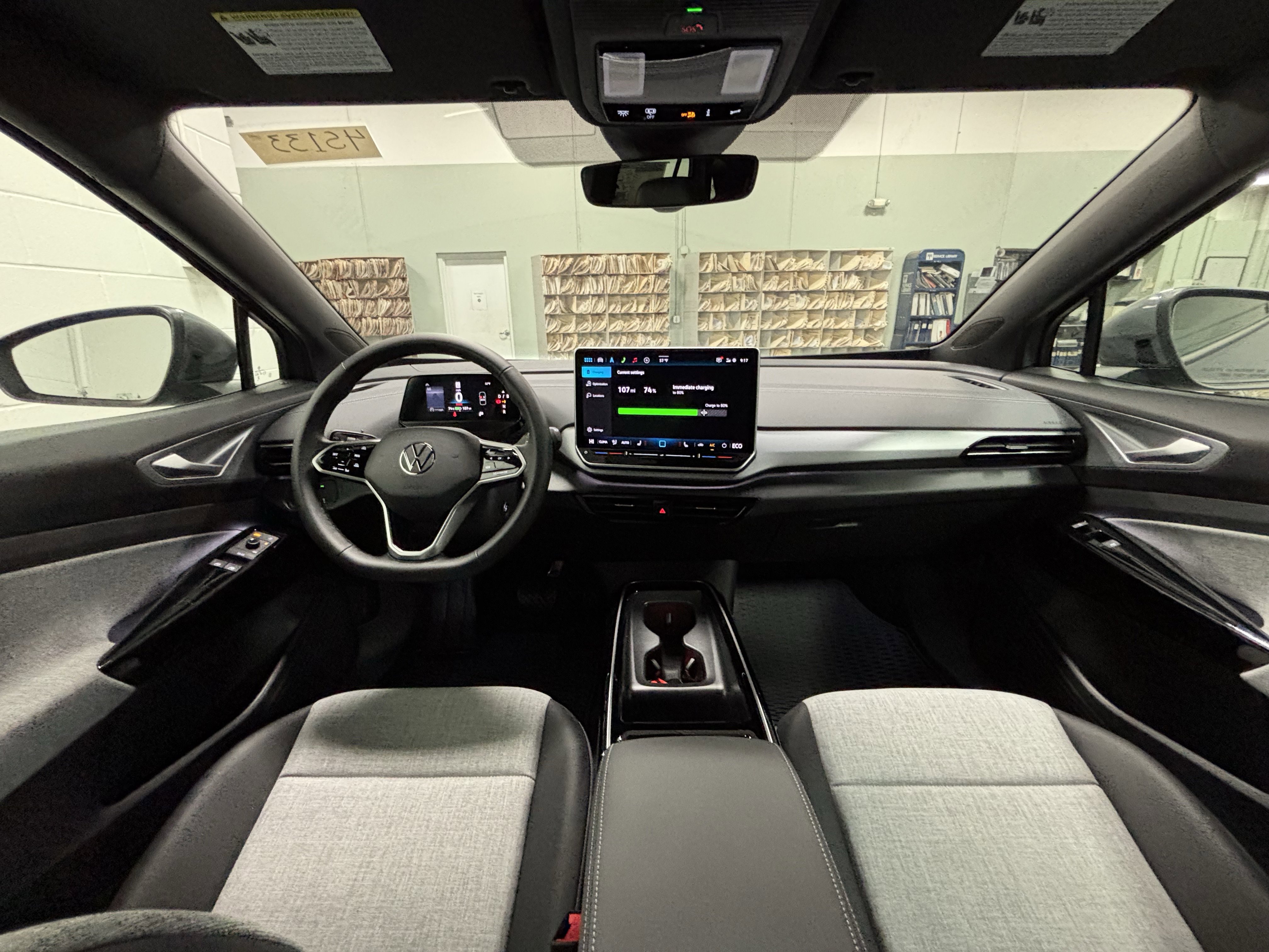 New 2025 Volkswagen ID.4 Pro image 16