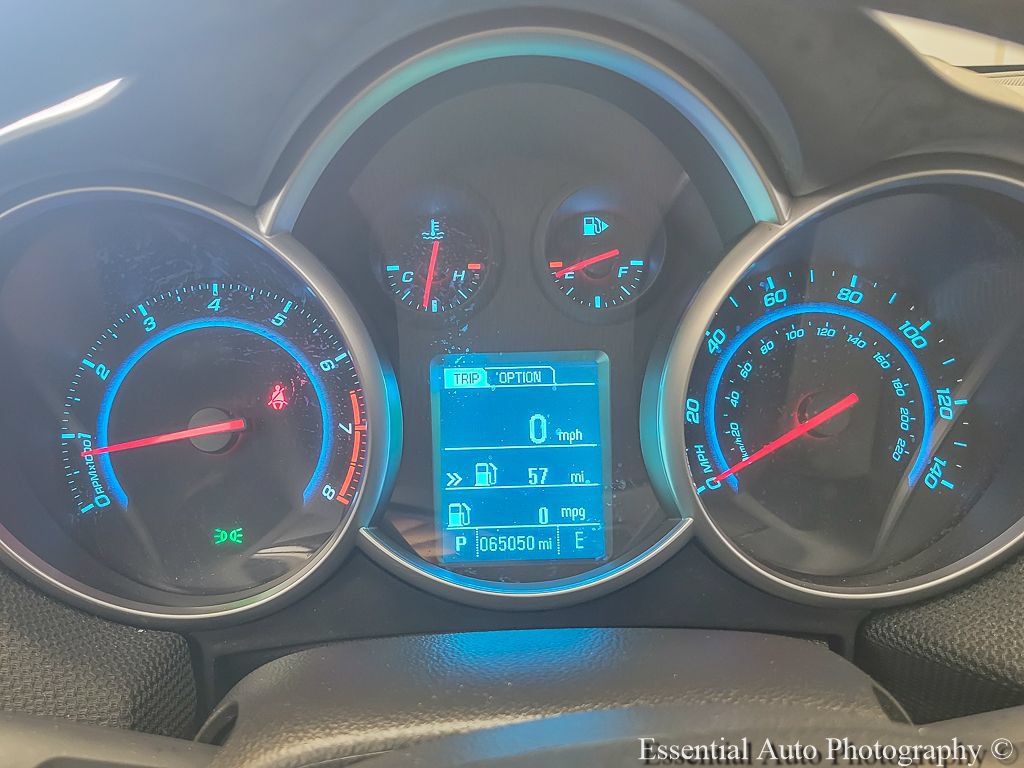 Used 2015 Chevrolet Cruze LT FWD image 12