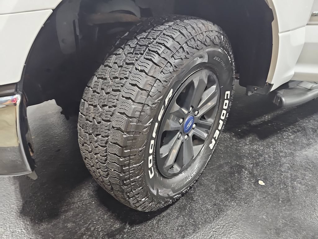 Used 2016 Ford F150 XLT AWD/4WD image 30