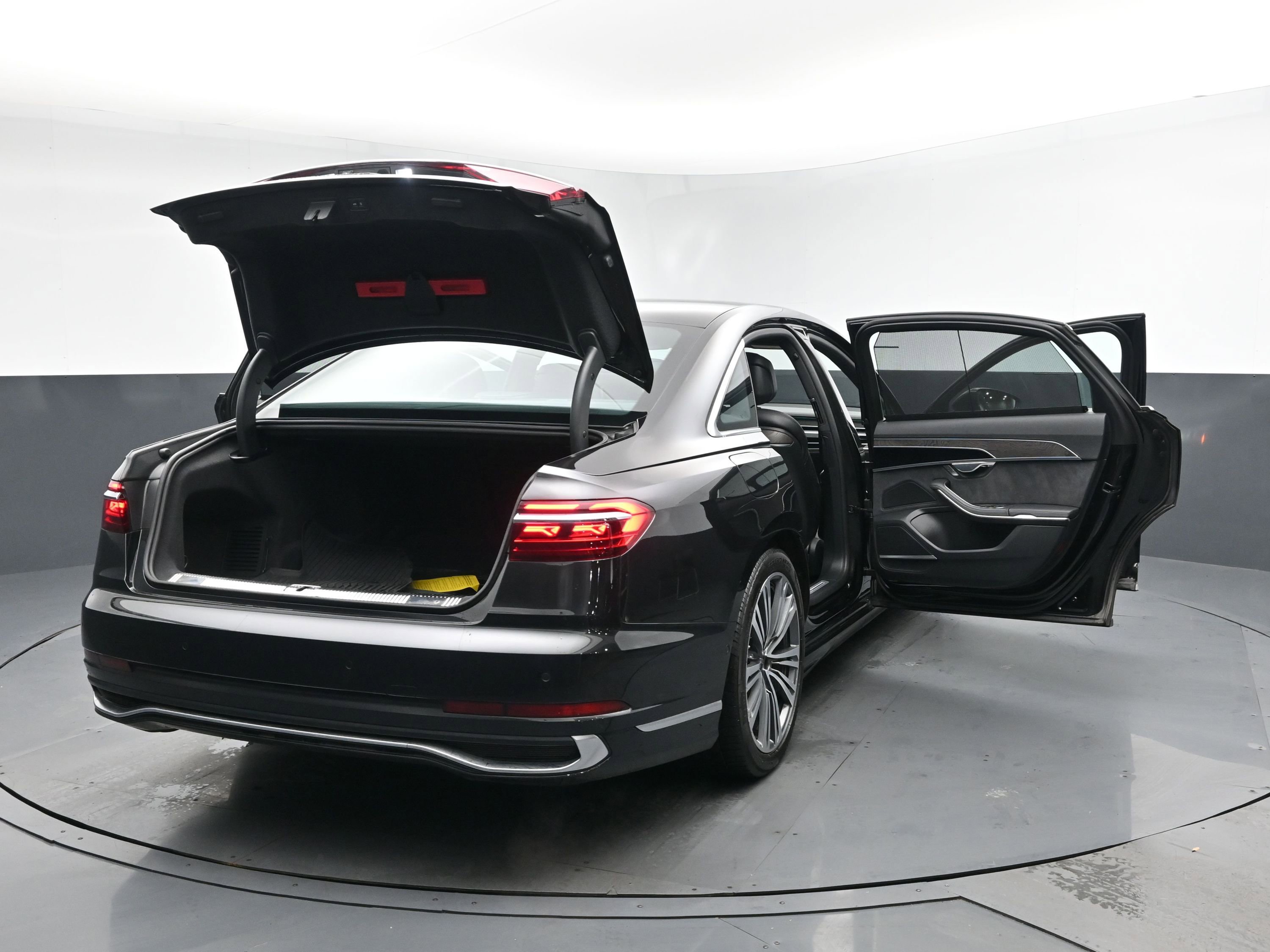Used 2022 Audi A8 L 3.0T w/ Executive Package AWD/4WD image 30