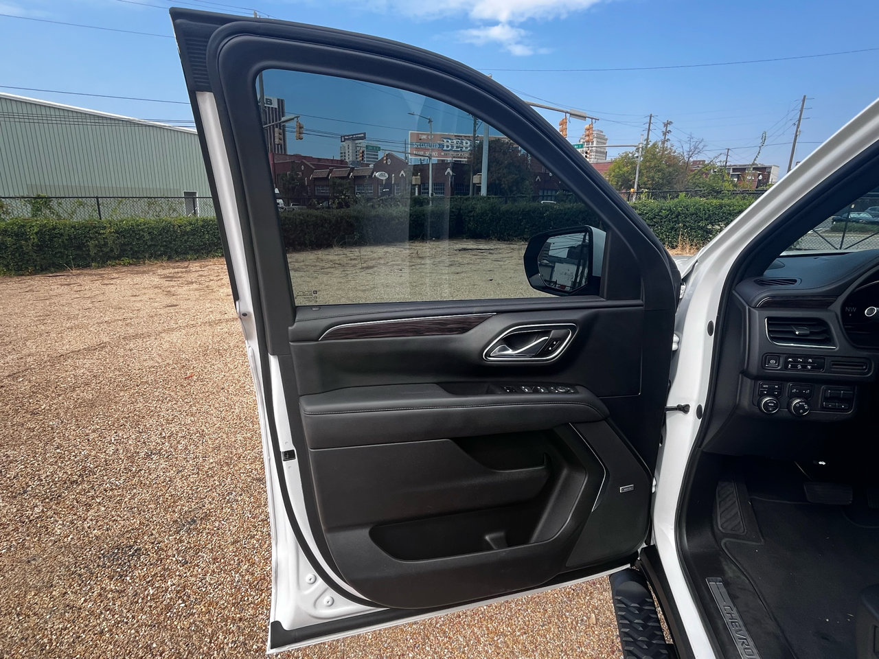 Used 2023 Chevrolet Tahoe Z71 w/ Z71 Off-Road Package image 40