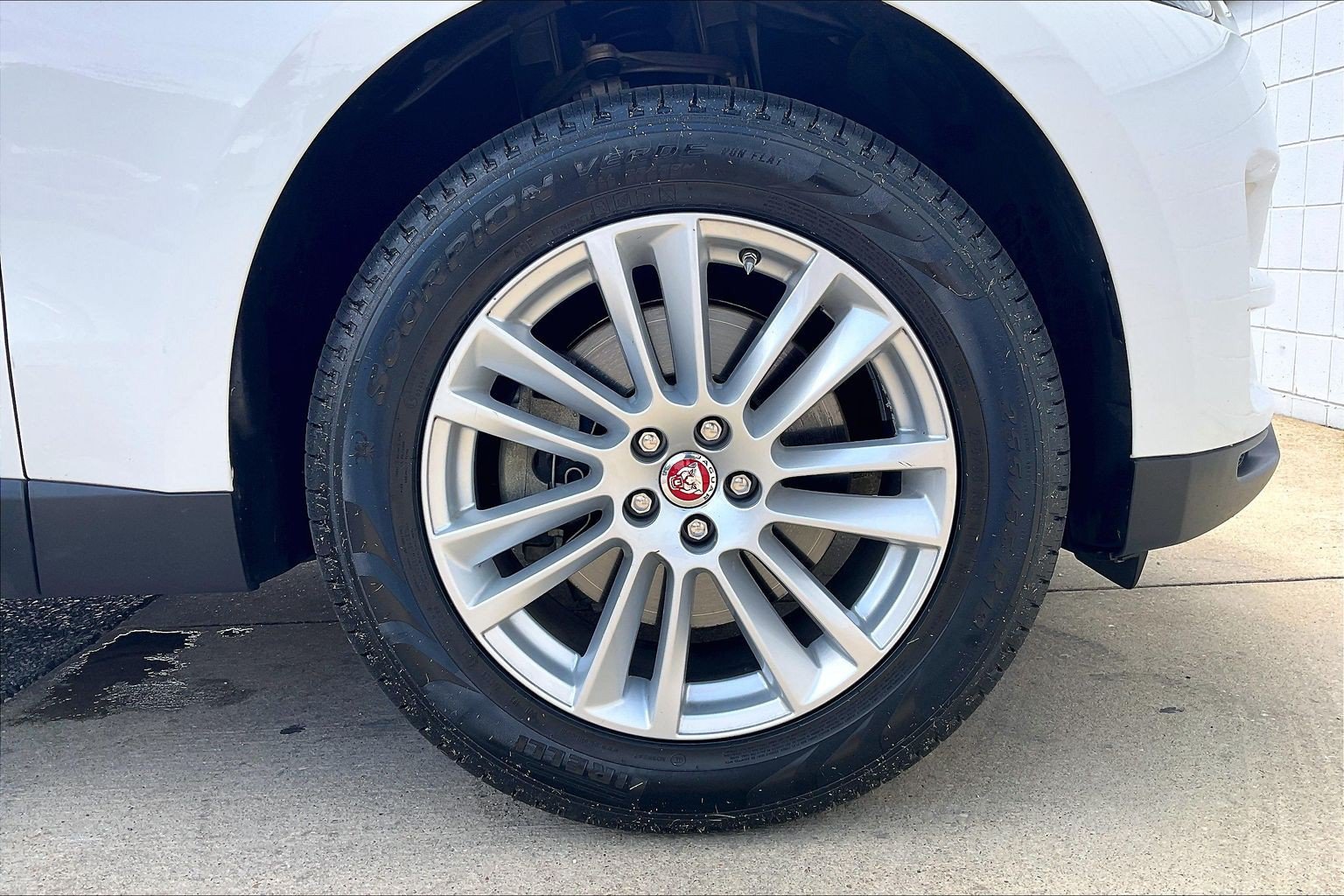 Used 2020 Jaguar F-PACE Prestige AWD/4WD image 11