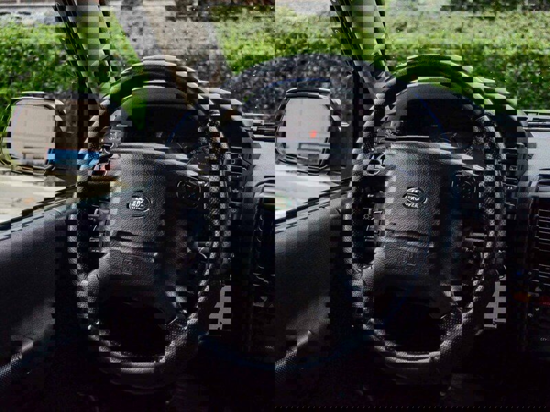 Used 2004 Land Rover Discovery S image 19