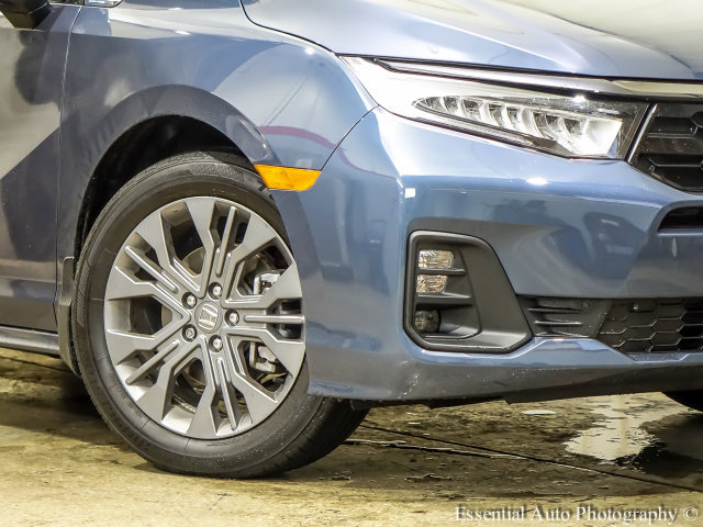 Used 2025 Honda Odyssey Touring image 4