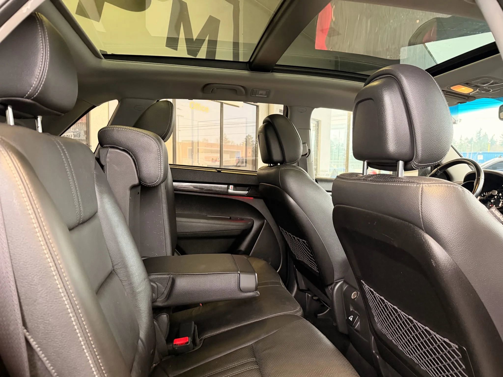 Used 2014 Kia Sorento SX w/ 3rd Row Package image 8