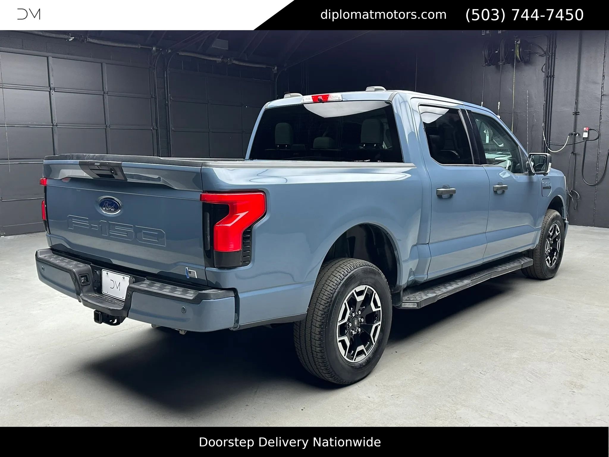 Used 2023 Ford F150 Lightning XLT image 7