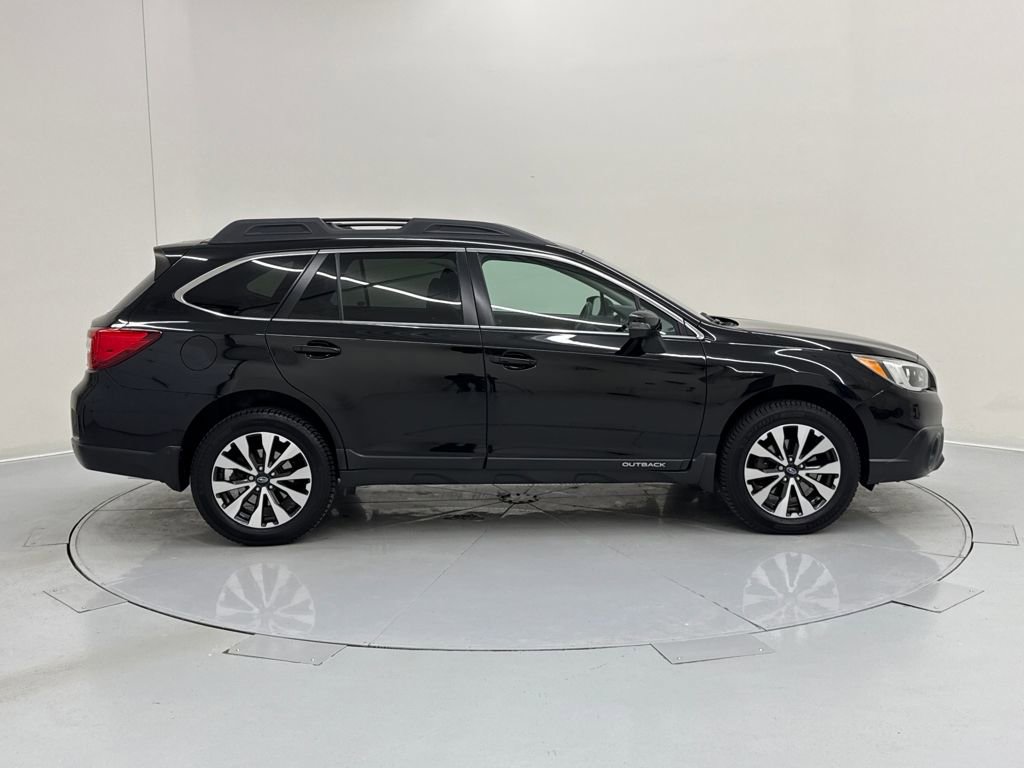 Used 2017 Subaru Outback 3.6R Limited image 7
