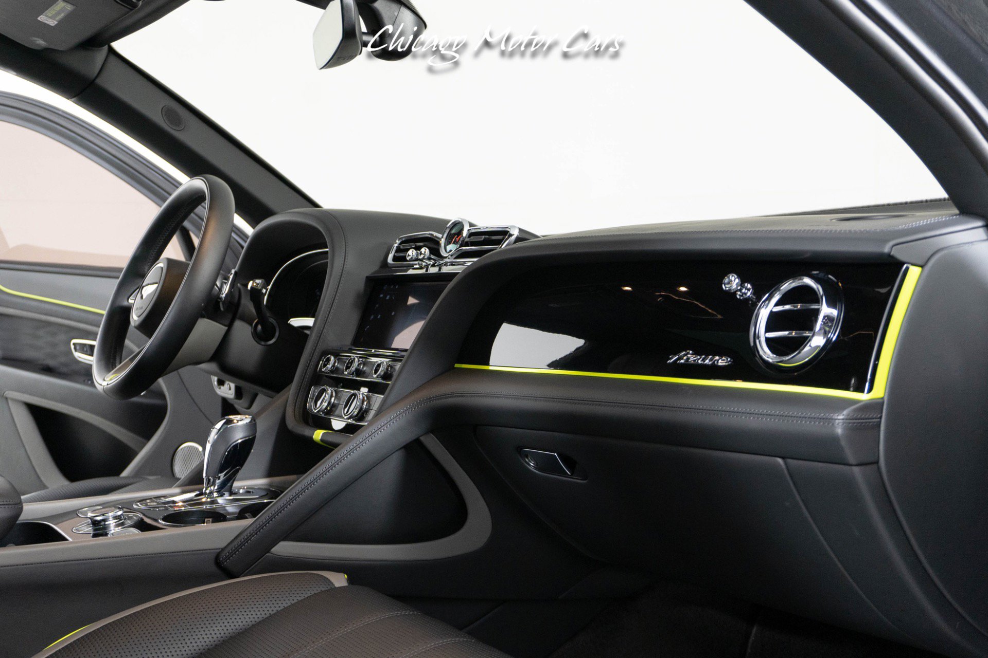 Used 2023 Bentley Bentayga Extended Wheelbase image 36