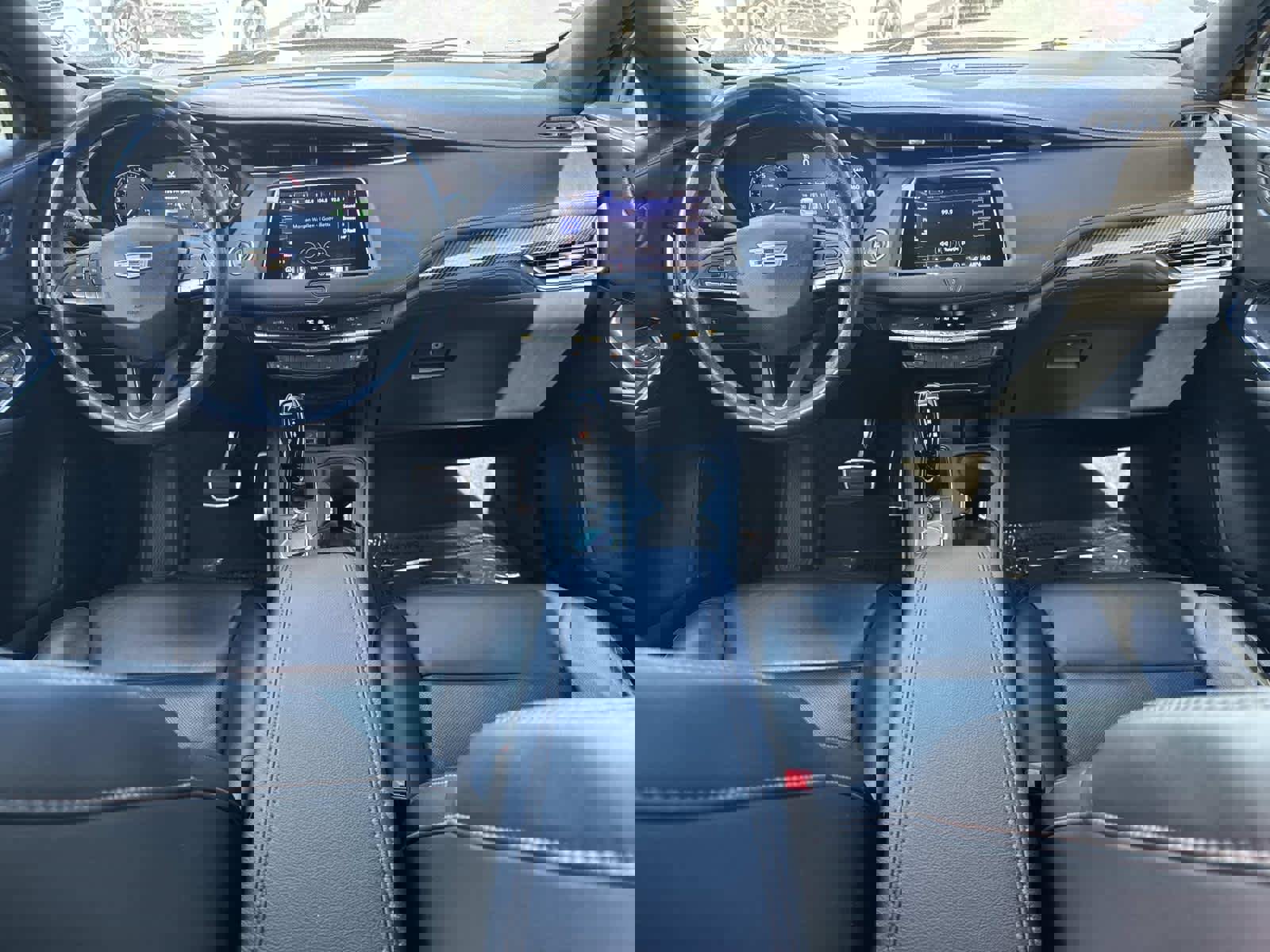 Used 2023 Cadillac XT4 Sport FWD image 16