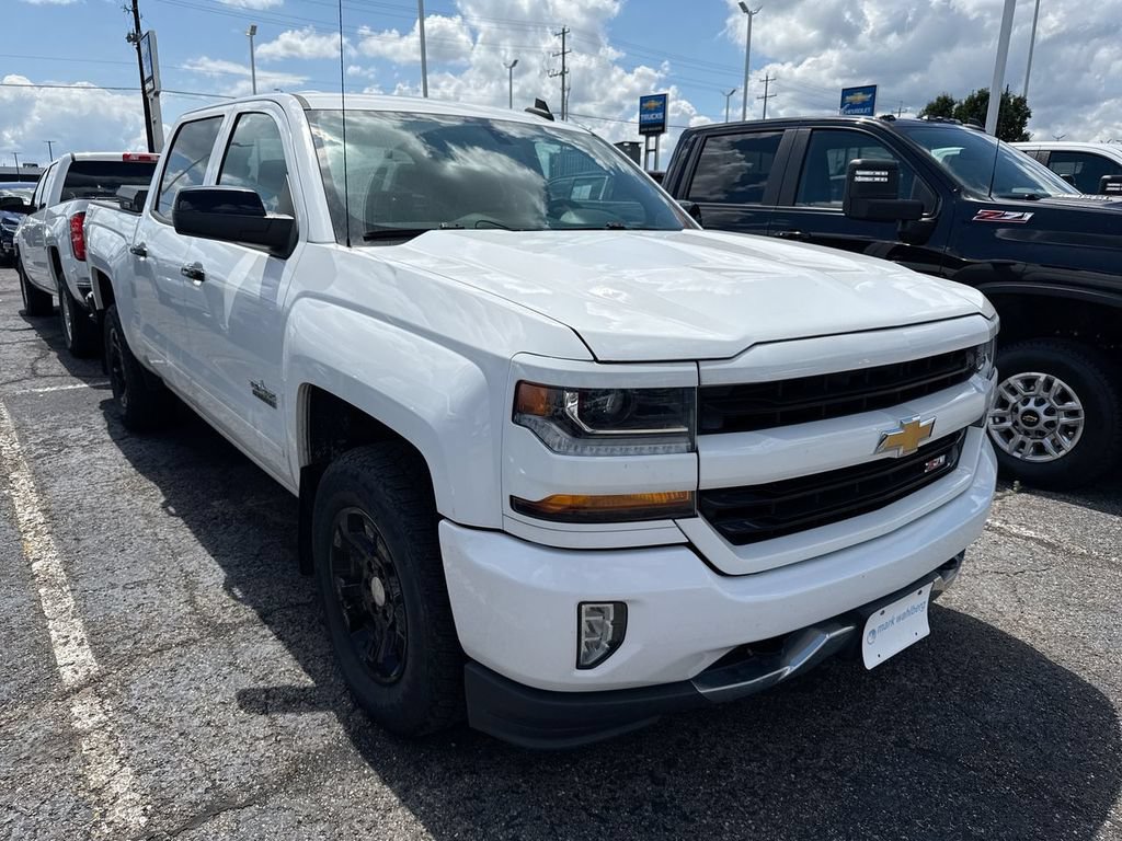 Used 2018 Chevrolet Silverado 1500 LT w/ Texas Edition AWD/4WD image 4