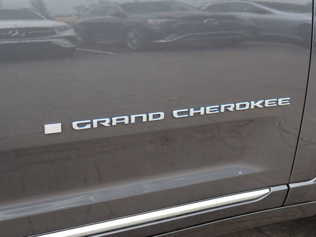 Used 2022 Jeep Grand Cherokee Summit image 11