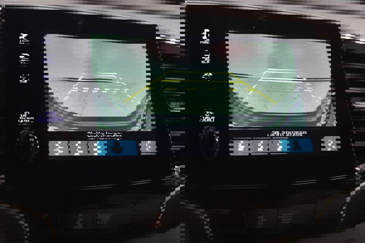 Used 2020 Honda Pilot EX image 9