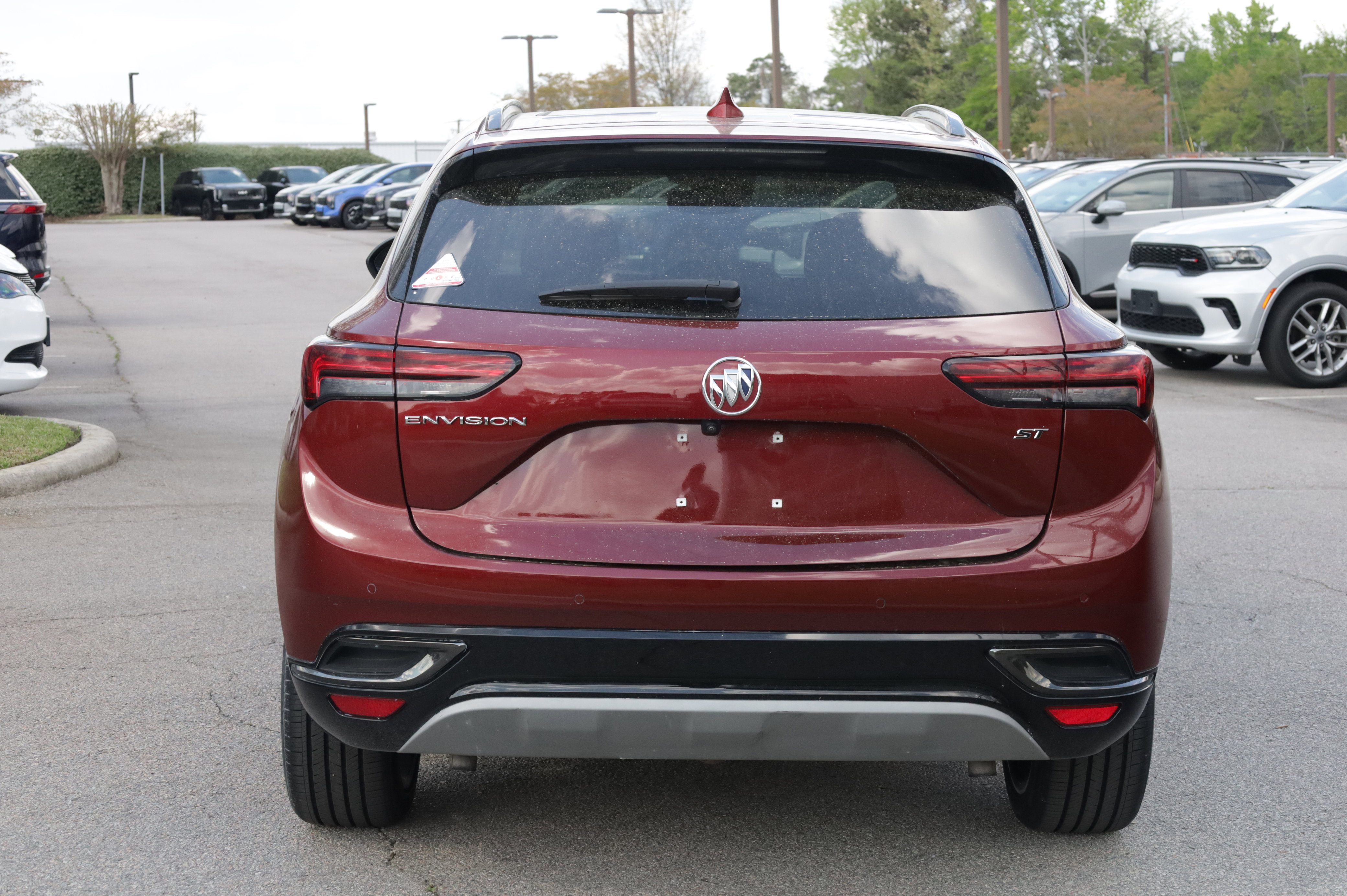 Used 2023 Buick Envision Essence w/ Sport Touring Package image 4