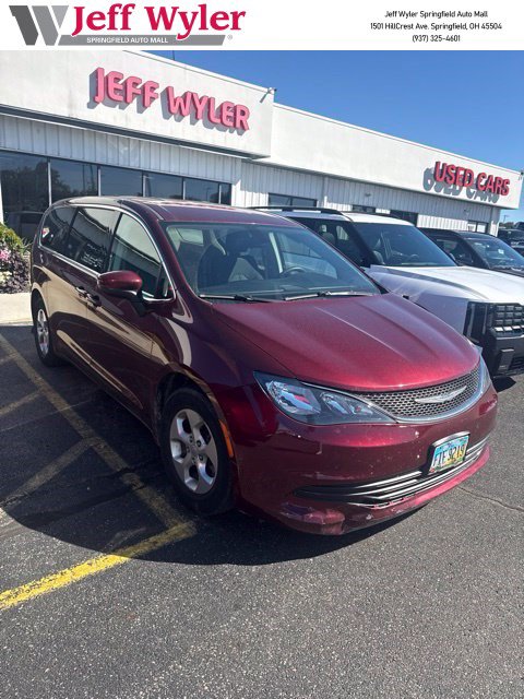 Used 2017 Chrysler Pacifica LX w/ Tire & Wheel Group FWD image 1
