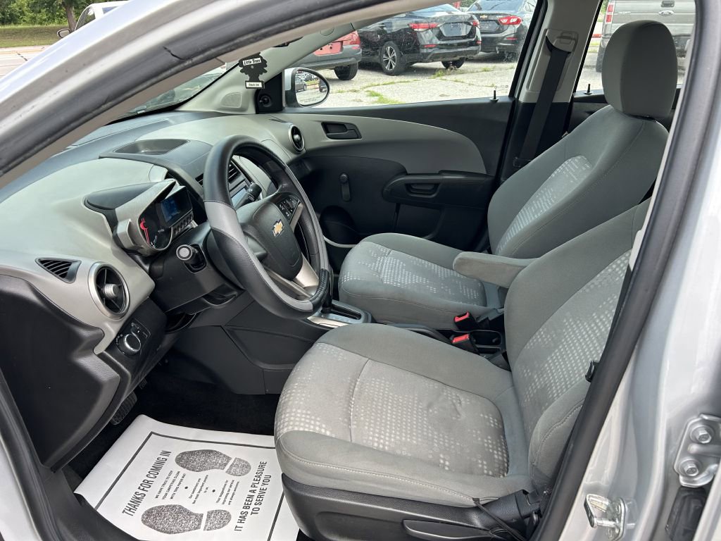 Used 2016 Chevrolet Sonic LS image 9