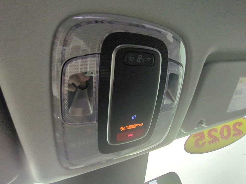 Certified 2025 Hyundai Kona SEL image 23