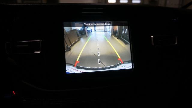 Used 2021 Dodge Durango SXT image 18