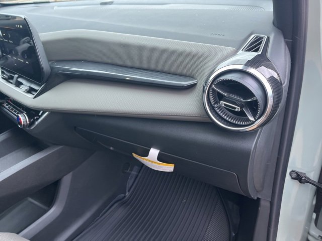 Used 2026 Chevrolet Equinox LT w/ Convenience Package II image 55