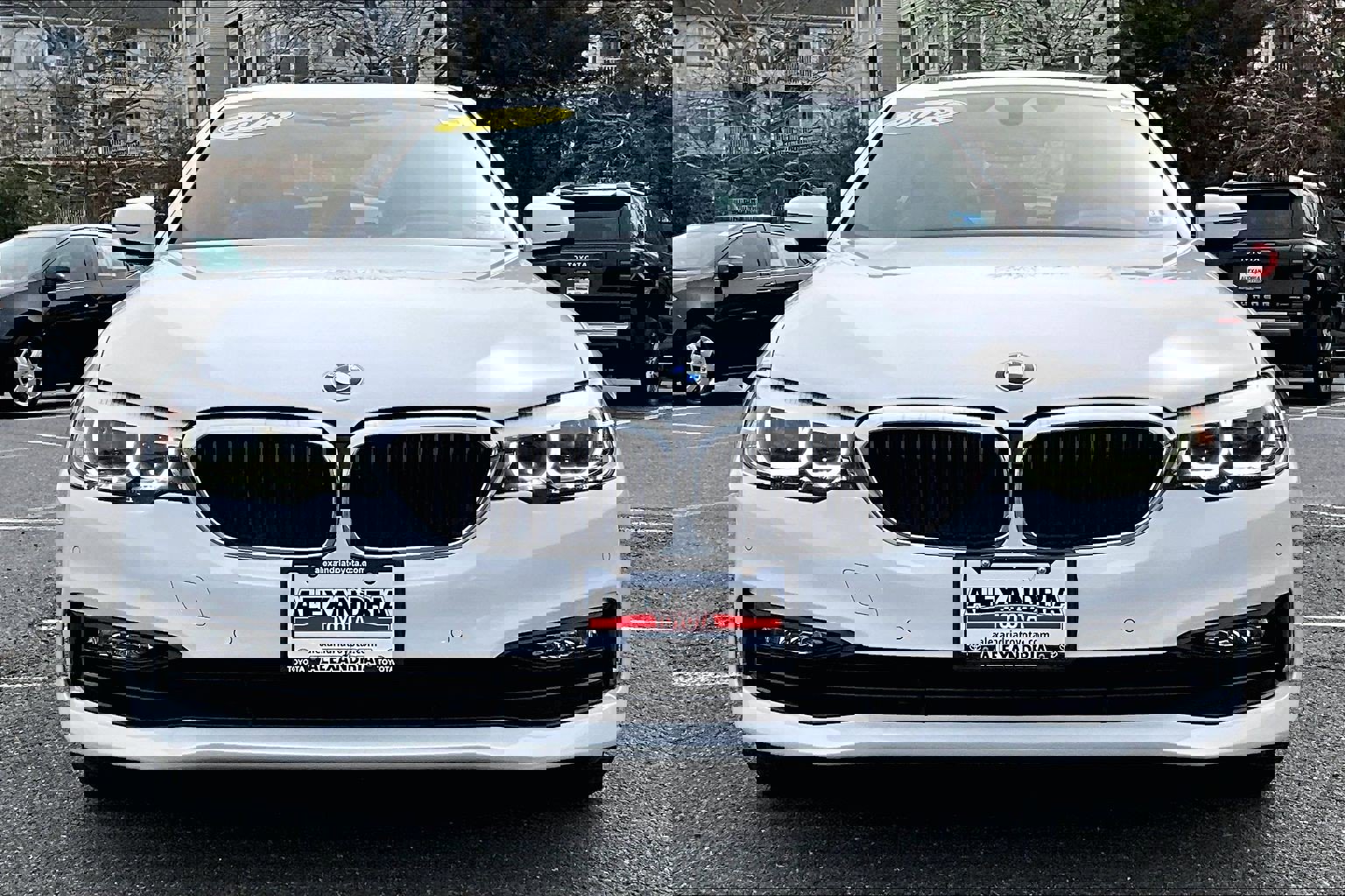 Used 2018 BMW 530i xDrive image 3