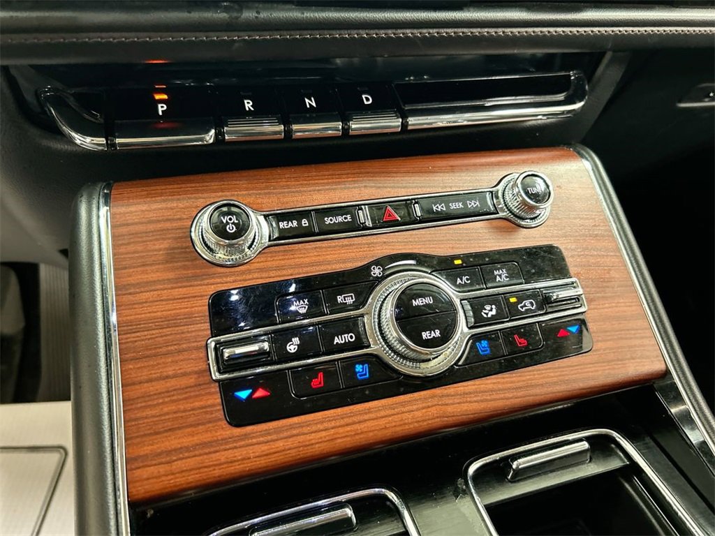 Used 2021 Lincoln Aviator Reserve w/ Elements Package Plus image 17