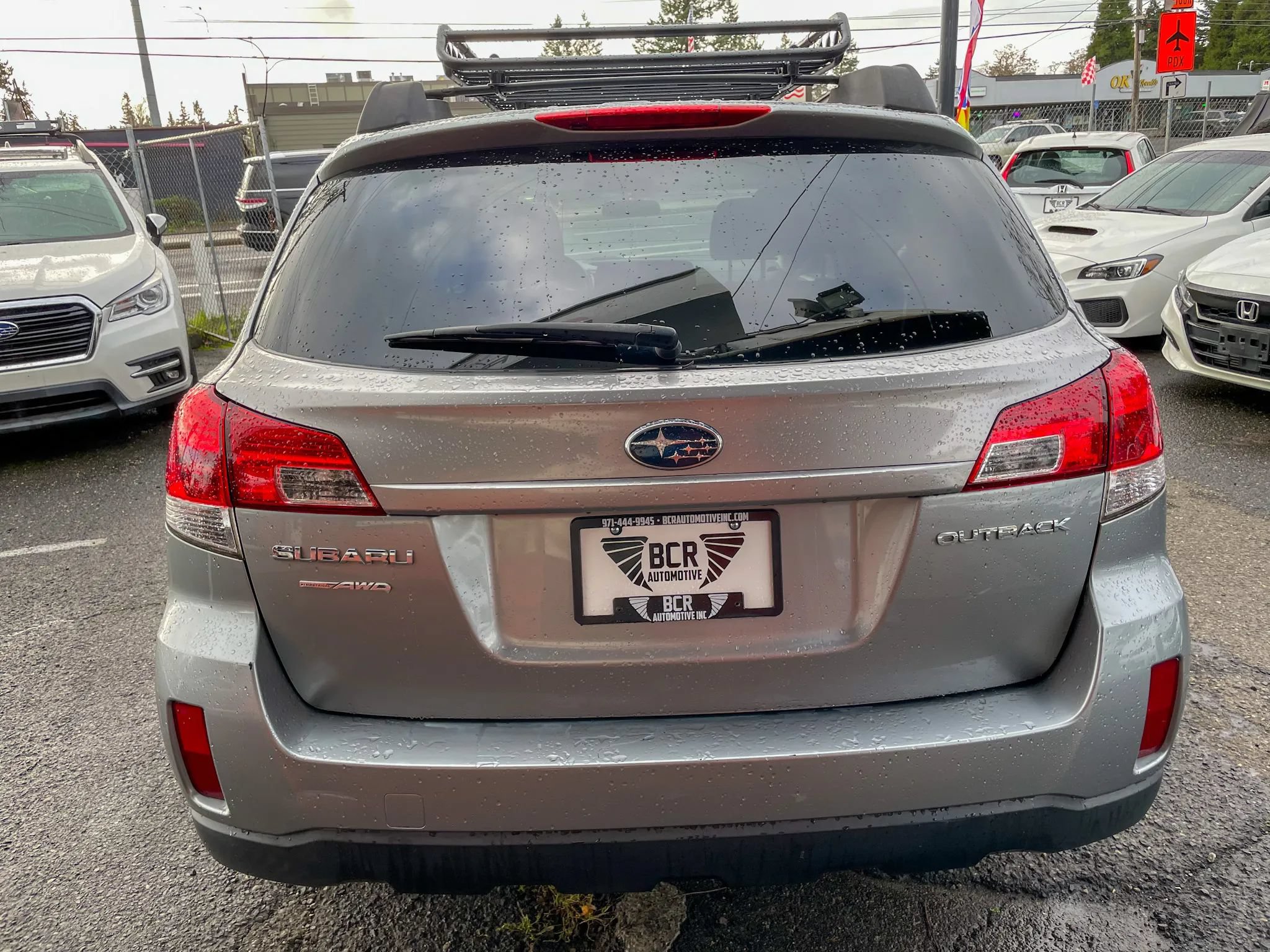 Used 2010 Subaru Outback 2.5i Premium AWD/4WD image 9