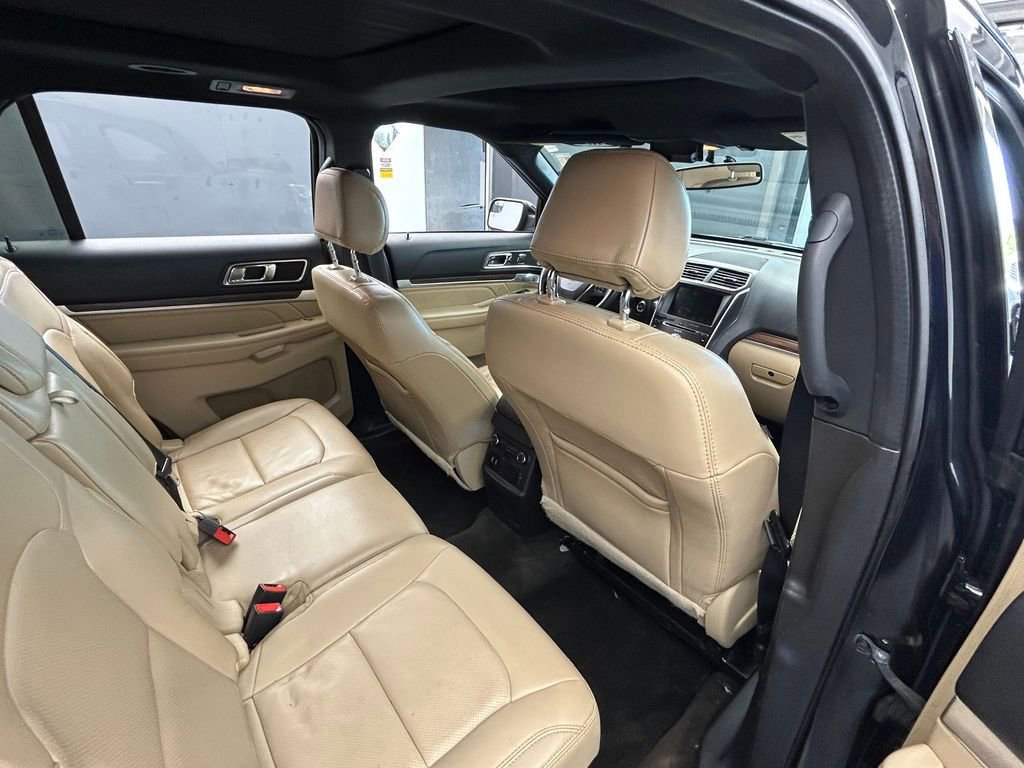 Used 2017 Ford Explorer Limited image 46