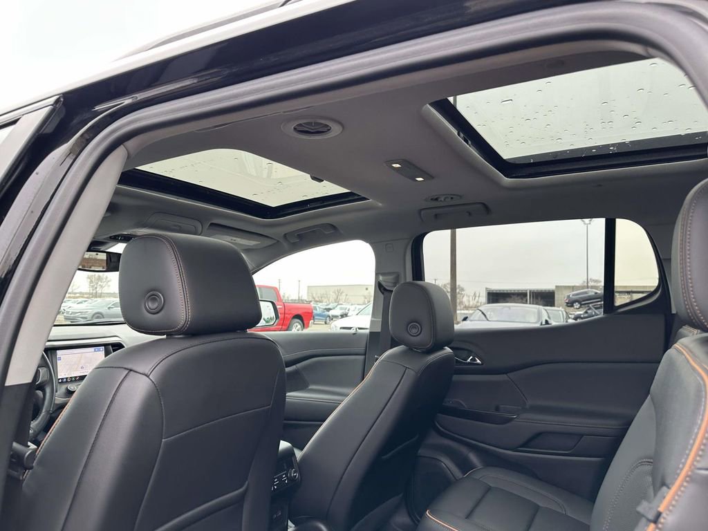 Certified 2022 GMC Acadia AT4 w/ Preferred Package image 17